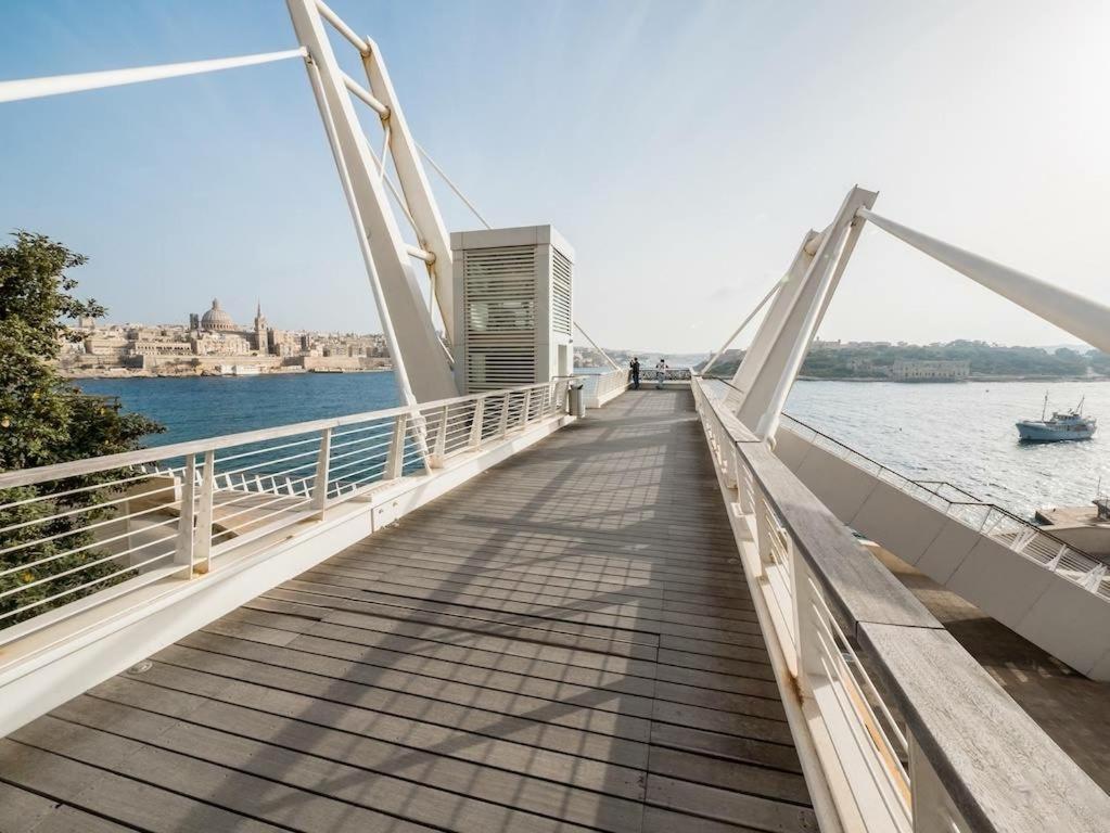 Spectacular Apartment Valletta And Harbour Views Sliema Zewnętrze zdjęcie